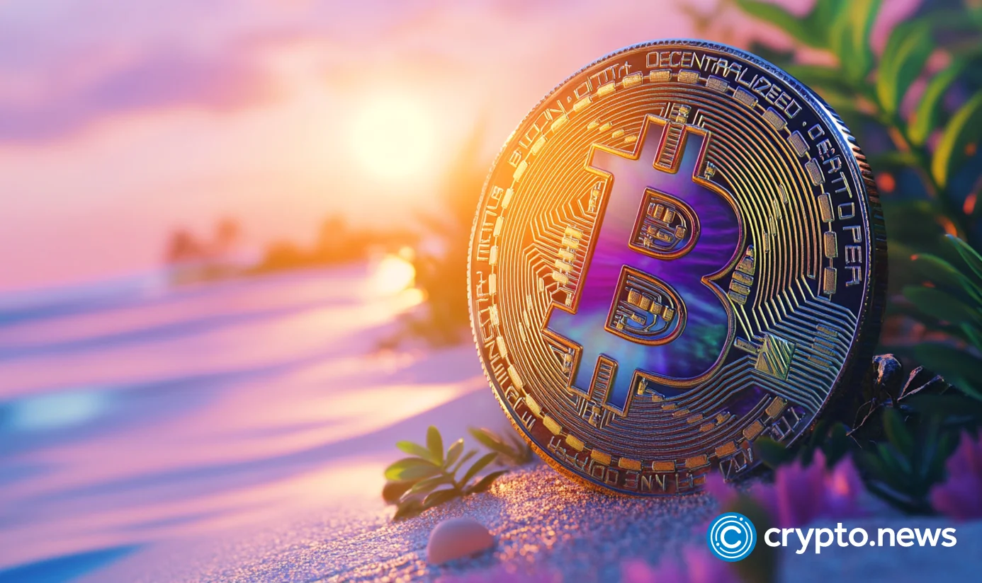 „Bitcoin“ kaina sudaro du rizikingus modelius, kai padidėja ETF nutekėjimai