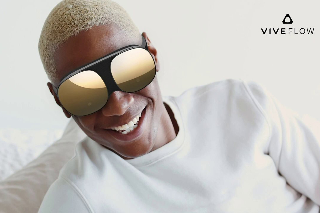 HTC nutekėjusios „Vive Flow“ ausinės gali pasiūlyti nešiojamą VR